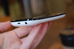 Vit Nexus S från sidan