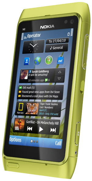 Nokia N8 i grönt