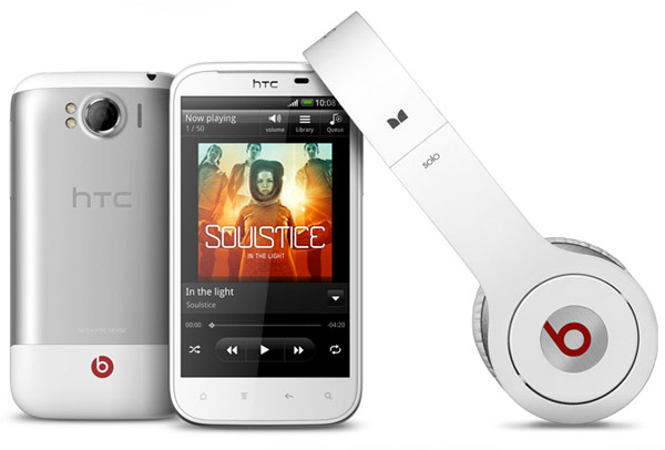 HTC Sensation XL med Beats Audio-hörlurar